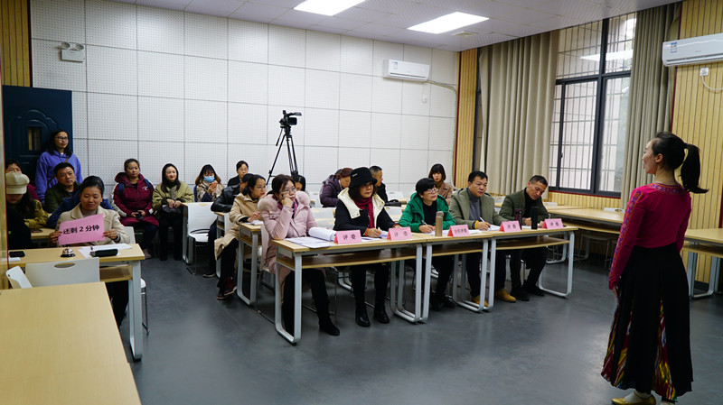 买球赛的app官网成功举办首届教师教学能力比赛