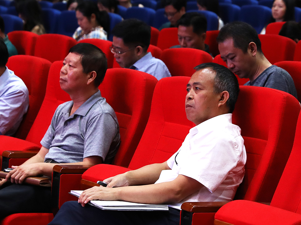 幼高专讲坛∣ 全国职业教育和成人教育知名专家汪忠明来我校讲学 幼高专讲坛∣ 全国职业教育和成人教育知名专家汪忠明来我校讲学