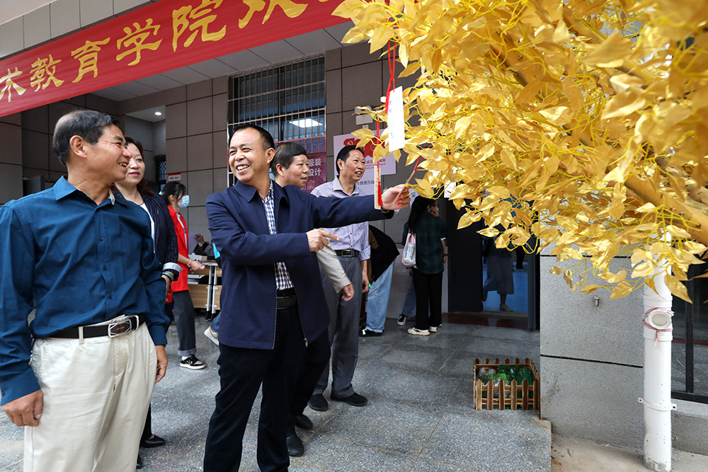 金秋十月,温情迎新——衡阳幼高专喜迎2021级高招大专新生 金秋十月,温情迎新——衡阳幼高专喜迎2021级高招大专新生