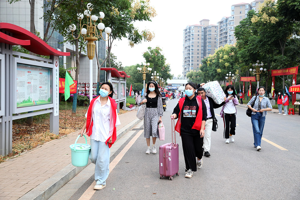 金秋十月,温情迎新——衡阳幼高专喜迎2021级高招大专新生 金秋十月,温情迎新——衡阳幼高专喜迎2021级高招大专新生