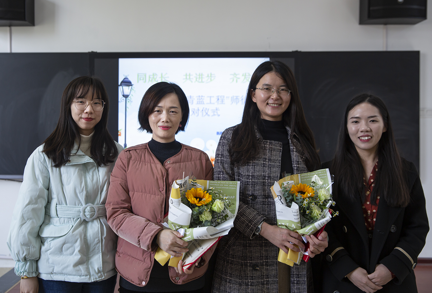 衡阳幼高专公共基础课部举行第二届青蓝工程师徒结对仪式 衡阳幼高专公共基础课部举行第二届青蓝工程师徒结对仪式