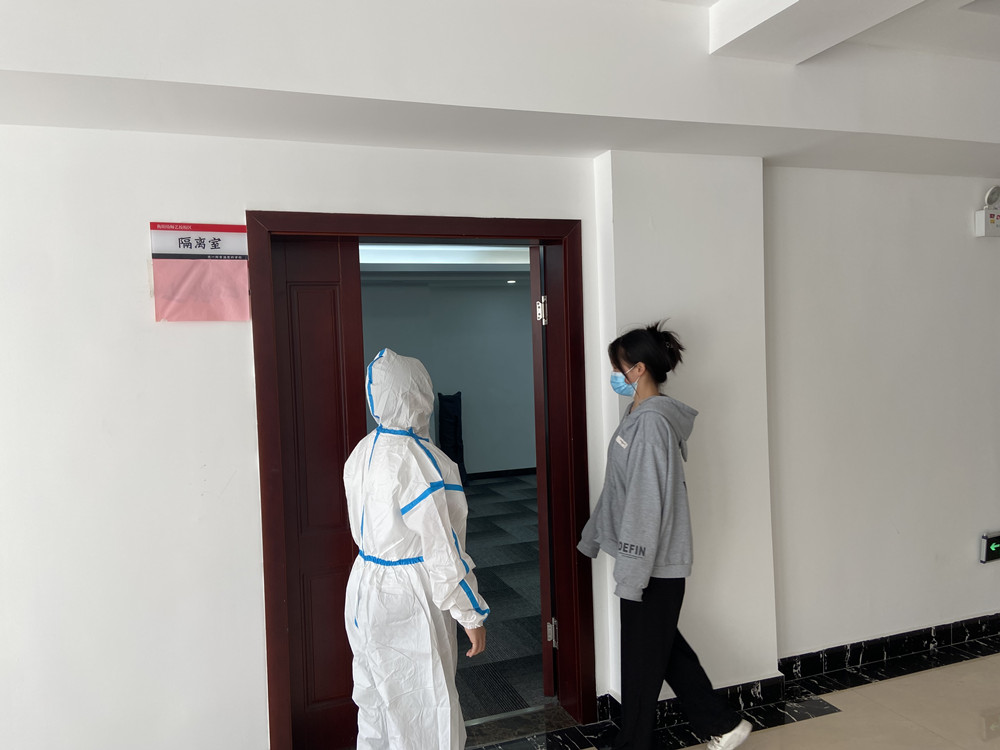 抓好防疫实战演练 筑牢校园安全防线 ——衡阳幼师艺校校区举行疫情防控应急演练活动 抓好防疫实战演练 筑牢校园安全防线 ——衡阳幼师艺校校区举行疫情防控应急演练活动